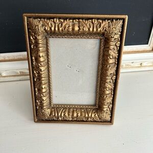 Elegant Gold Ornate Picture Frame